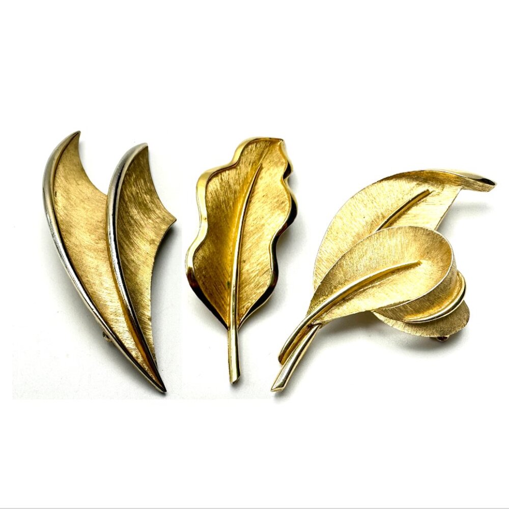 Vintage Crown Trifari Leaf Brooch Trio—1955-69 Golden Era — Alfred Philippe—EUC